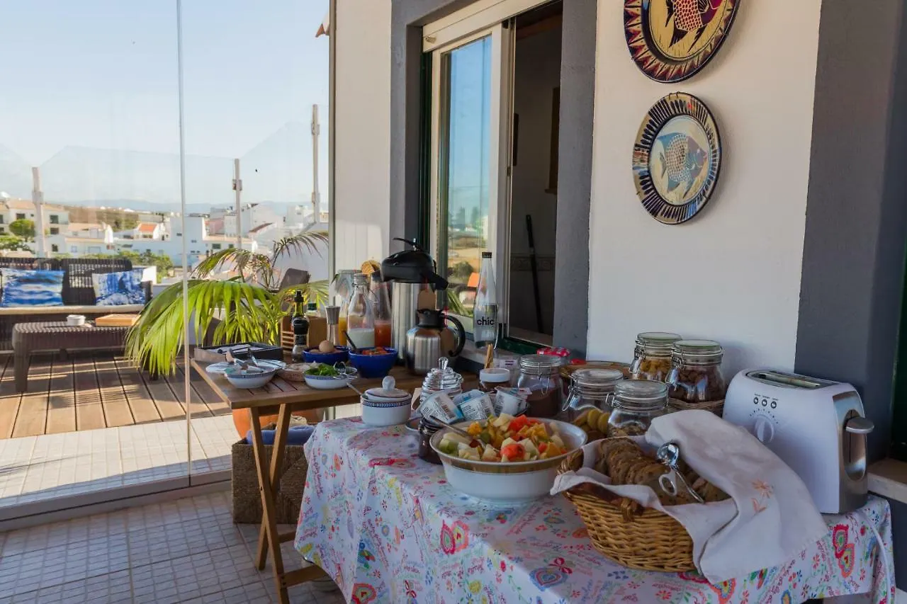 3 Marias Guest House B&B Lagos Bed & Breakfast